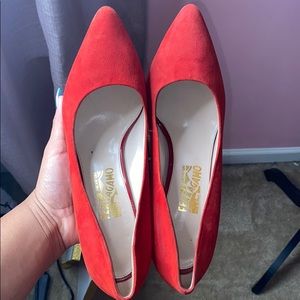 ❤️😱 Salvatore Ferragamo Pumps 😱❤️